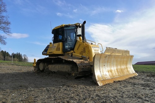 GPS Raupe Erdbau Planierarbeiten Vermessungsarbeiten Unterbauplanum Schotterplanie