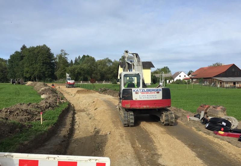 Erdbau Erdarbeiten Sand Wandschotter Rundkorn Kantkorn Rollierung Schotter Kies Humus Aushub Schottergrube Deponie Bagger LKW Sattel Baustelle Baustellen Fotos Materialien Humus Kies r Hochbau Tiefbau 5